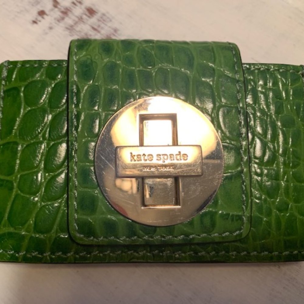 Kate Spade Green Textured Leather Credit Card holder or Business Card Holder